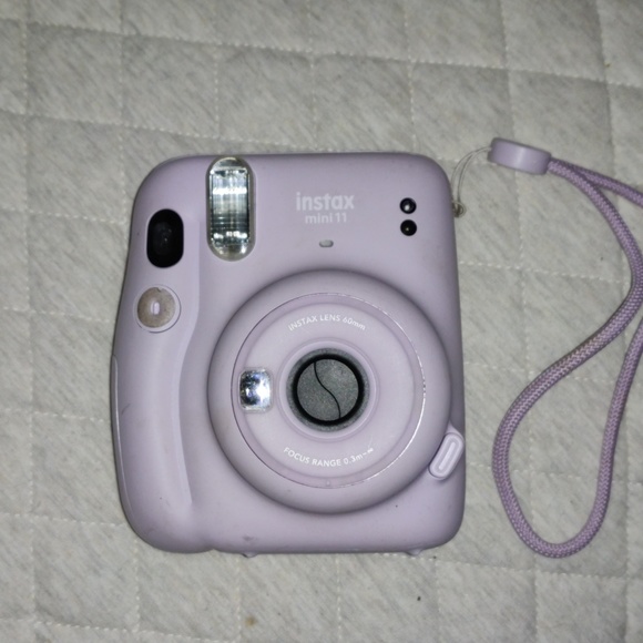 Instax, new with leather bag & fim in w extra film - Picture 3 of 8